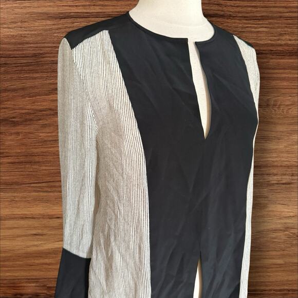 BCBGMaxAzria 100% Silk Striped Blouse Top Sz M Womens Lagenlook Minimalist Y2K - Picture 3 of 8